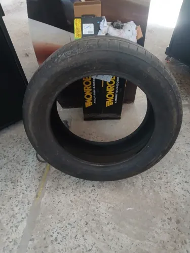 Pneu Bridgestone Turanza T005 235/55 R19 105Y XL (Novo porém Vulcanizado)