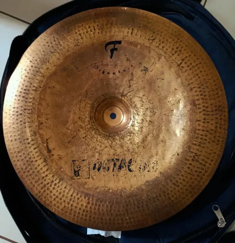 Prato OCTAGONSIGNATURE SERIE Fernando Silva