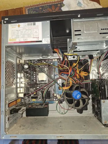 Pc processador Intel Core i3 2100<br>soquete LGA1155, para processador i3 de 2a geração