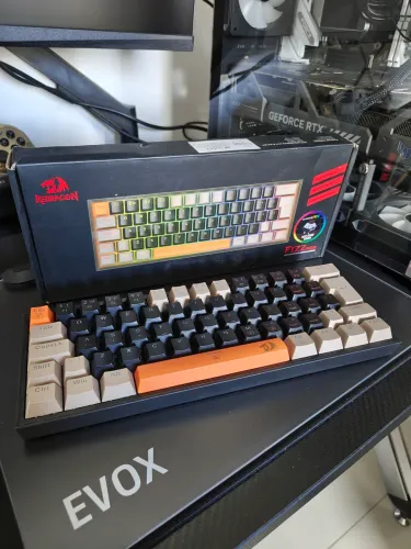 Teclado reddragon fizz