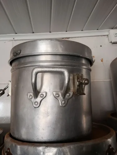 Tambores transportar comida quente