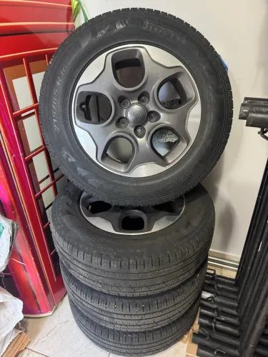Pneus e rodas 16 Jeep