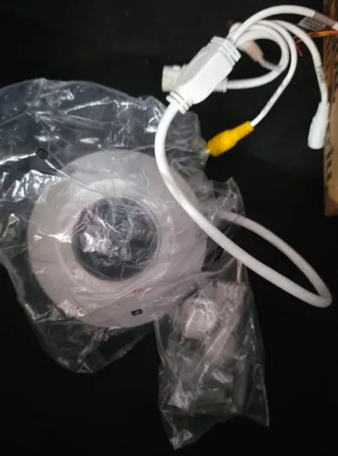 4 unidades por 4.500,00 Câmera IP Fisheye com resolução de 5MP