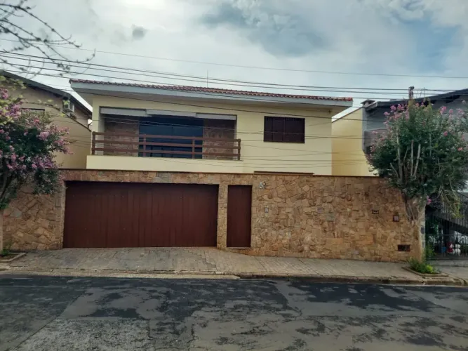 Sobrado para venda tem 293 metros quadrados com 4 quartos em Nova Piracicaba - Piracicaba