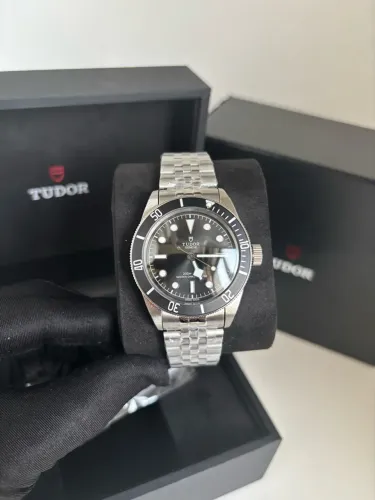 Relógio Tudor black bay 41 