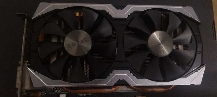 1070 8gb zotac com defeito