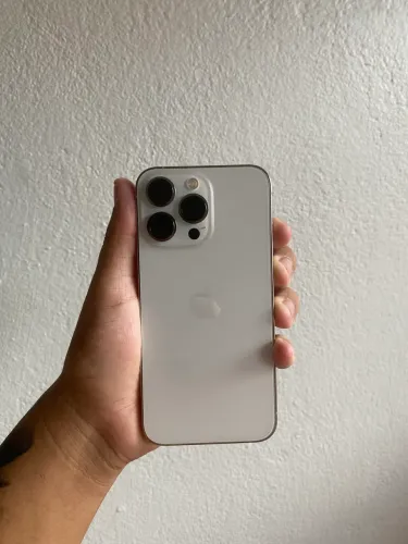 vendo iphone 13 pro 2500, ou troco por um 12 e mais 1800
