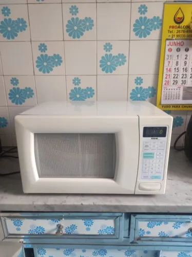 MICRO-ONDAS CCE MW-880 20L BRANCO 127V - FUNCIONANDO PERFEITAMENTE