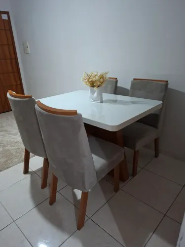Mesa 4 cadeiras - NOVÍSSIMA