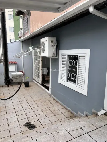 Casa térrea lote inteiro para venda 109 m2 com 3 quartos sendo 2 suítes em Vila Maria