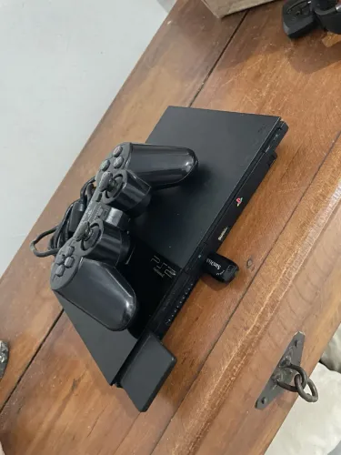 ? PlayStation 2 Slim Desbloqueado + 2 Controles + Pronto para Jogar