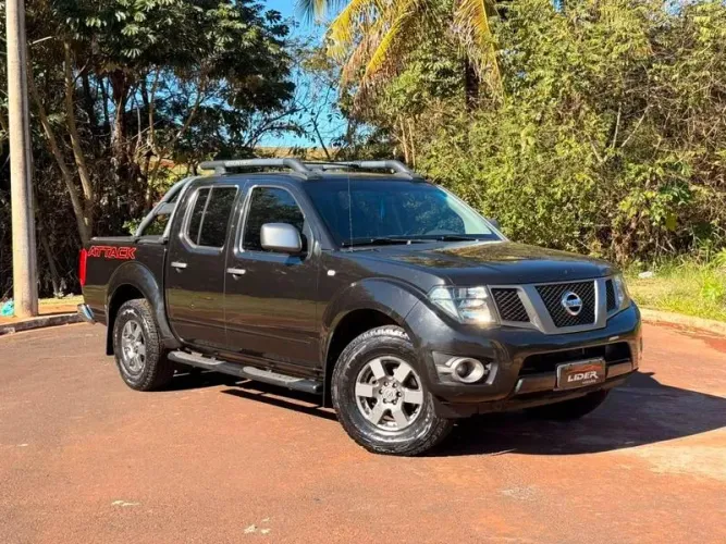Nissan Frontier SV Attack CD 4X2 2.5 TB Diesel 2014