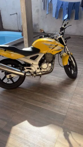Twister 250 vendo ou troco por carro
