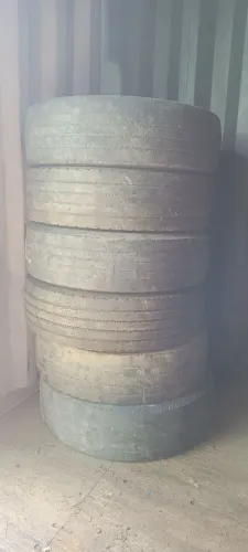 Pneus para caminhão