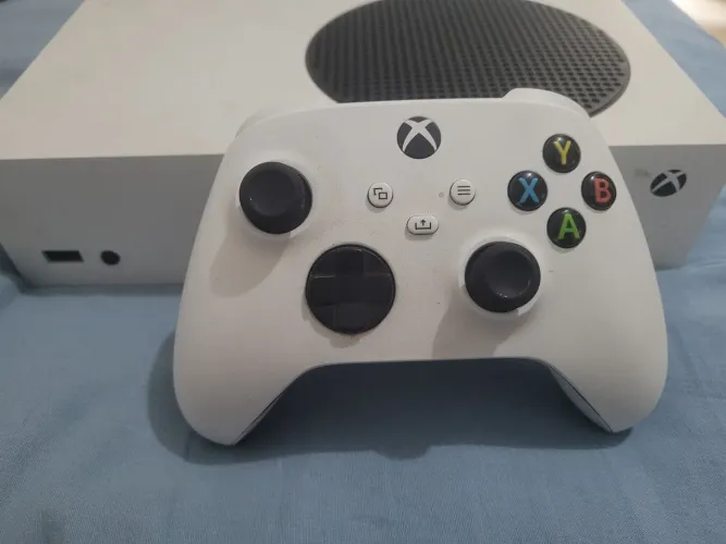 Xbox séries S em bom estado