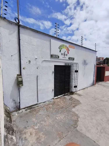 Alugo Ponto comercial no Parque Shalom