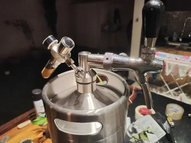 Chopeira iKEG 5L Inox Térmica c/ Torneira Italiana + Regulador CO2