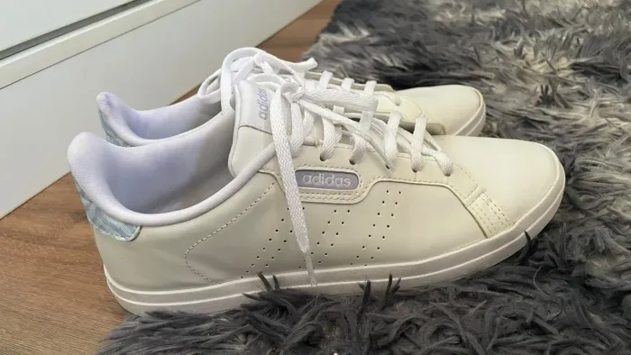 Tênis original adiadas