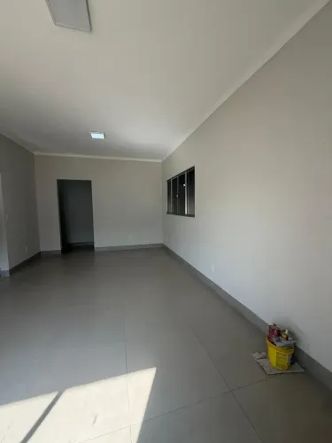 CASA REFORMADA PARA LOCAÇÃO  CONDOMÍNIO BOSQUE DOS IPÊS | Centro Político Administrativo