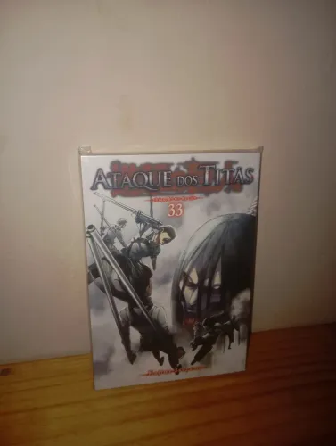 Ataque dos Titãs vol. 33