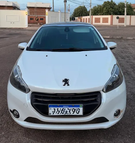 Peugeot 208 Griffe 1.6 Flex 16V 5P Mec. 2014