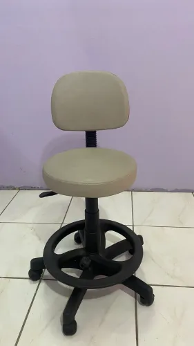 Cadeira giratória para recepção/ Escritório