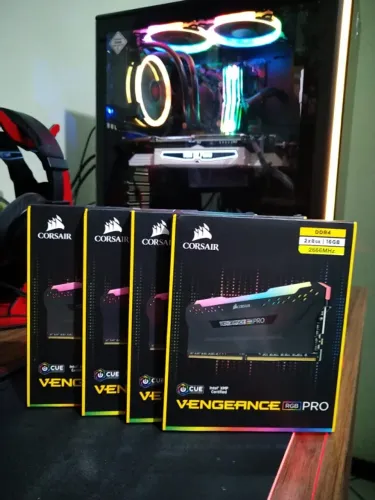 Memória DDR4 16GB 2x 8GB Corsair 2666Mhz Lacrada