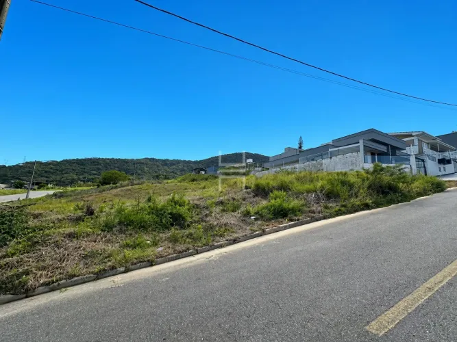 Terreno com 300m² no loteamento Green Village, São Sebastião - Palhoça/SC