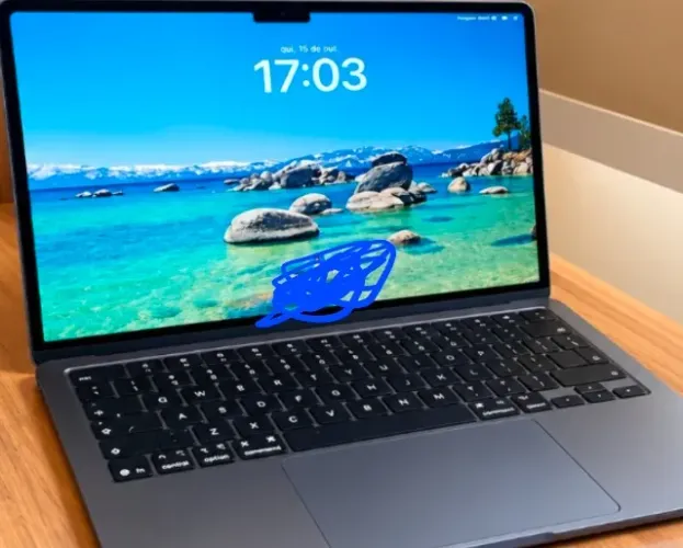 MACBOOK AIR M5