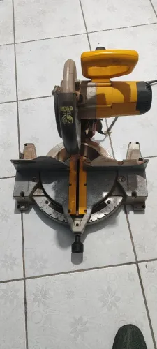 Serra meia esquadria Dewalt