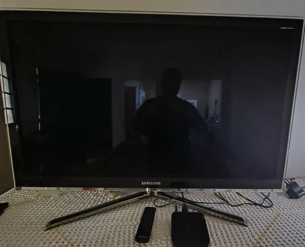 TV SAMSUNG 40 POLEGADAS LEIA DESCRIÇÃO 