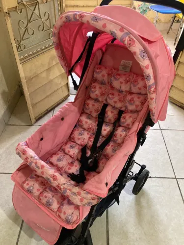 CARRINHO DE BEBÊ ROSA
