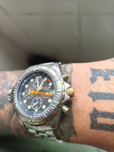 Citizen BJ2014 eco drive Titanium série ouro