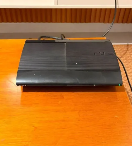 PS3 SLIM DESBLOQUEADO, LOJAS E 3 CONTROLES