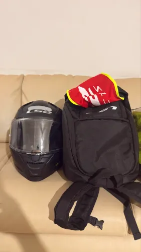 Capacete LS2 Vector II 58/M - Estado de Novo