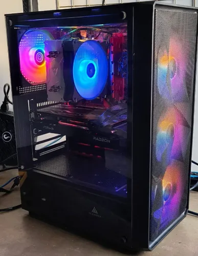 PC RX 6600xt Ryzen 5500 24GB RAM