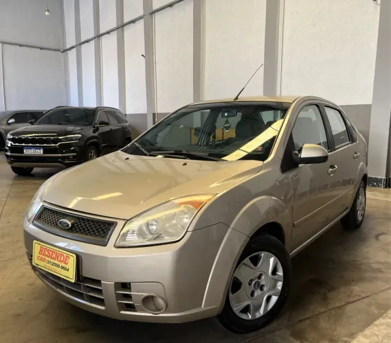 Ford Fiesta Sedan 1.0 8V Flex 4P 2008
