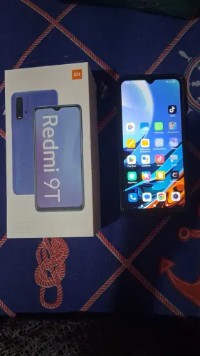 Vendo Redmi 9T completo na caixa 