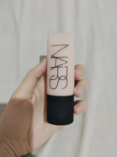 Base Nars Soft Matte