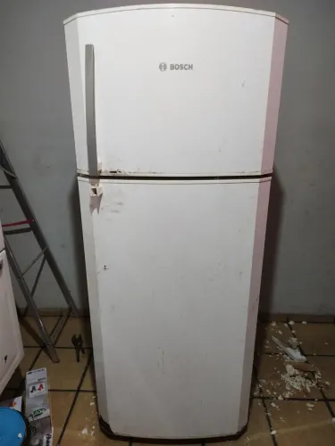 Geladeira Bosch KDN 43