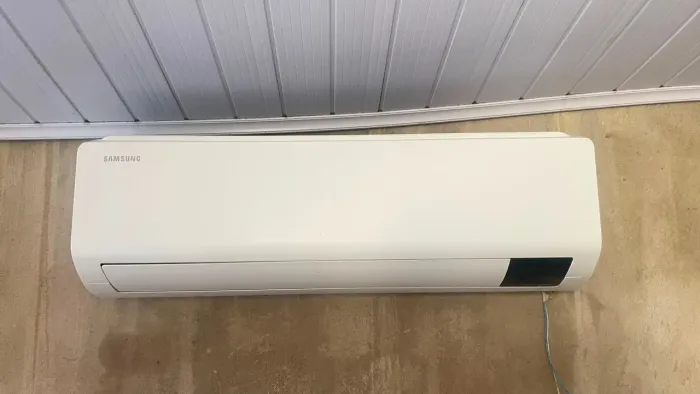 Ar Condicionado Samsung Ultra Inverter 12000 BTUs Frio 220V