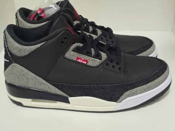 Jordan 3 x Levi's sz 43