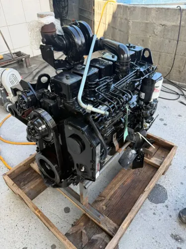 Motor cummins bt 6c
