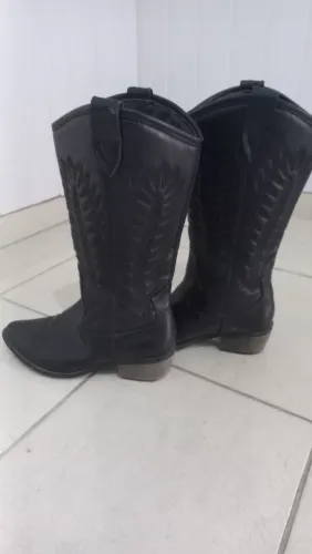 Bota Cano Longo Couro Desenhada  N° 41