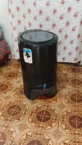 Setrifuga semi nova