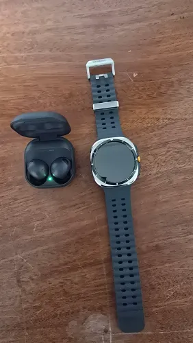 Vendo galaxy s24 ultra 512gb + galaxy watch ultra + buds2 pro