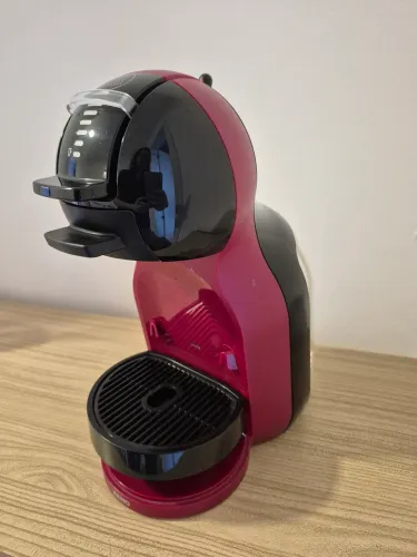 Cafeteira Dolce Gusto Vermelha
