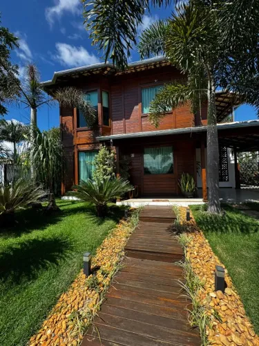 Vendo linda casa com área de lazer em 'condomínio" de Sete Lagoas-Mg.