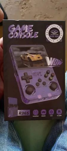 Videogame portátil retrô R36S, pra vender logo 