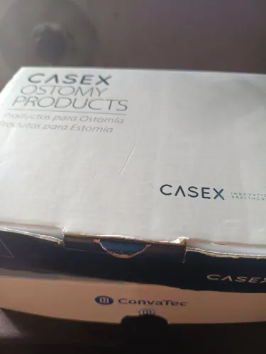 ,vendo uma caixa de bolsa de colostomia com 15 bolsa abrir só pra conferir